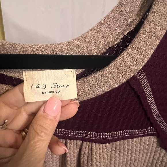 143 Story- blouse pink/marron w/multi color sleeves size large with bat sleeves - Picture 2 of 5